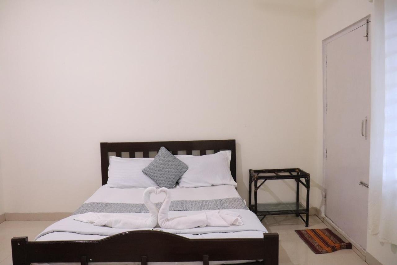 Coorg Nature Breeze Home Stay มาดิเครี ภายนอก รูปภาพ
